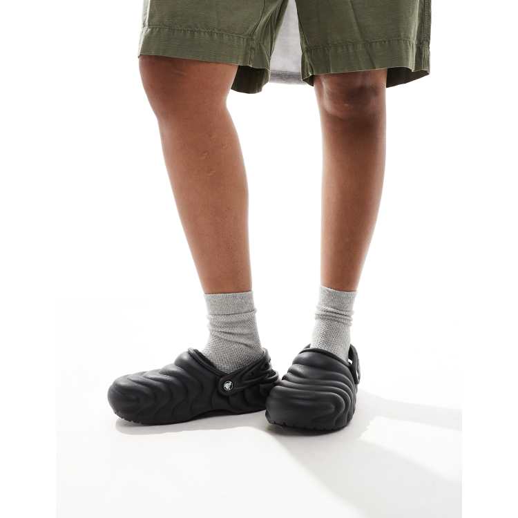 ClassicfuncenterShops Crocs per adulti Crocs Unisex Classic lined overpuff clogs in black