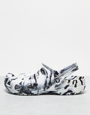  unisex classic marbled clog black and white