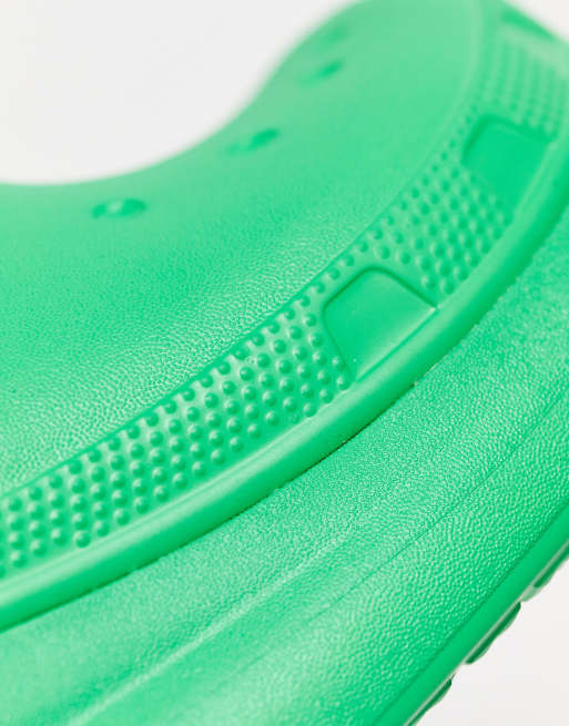 Crocs unisex crush rain boot in green | ASOS