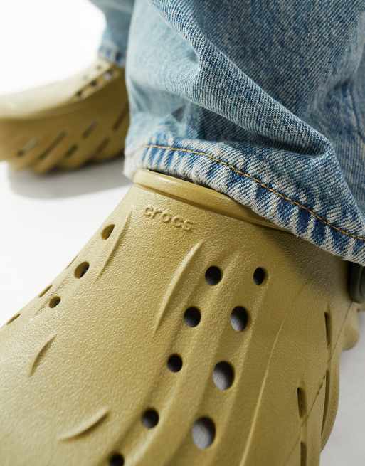Crocs Unisex – Echo – Chodaki w kolorze aloesowej zieleni, 2 z 4