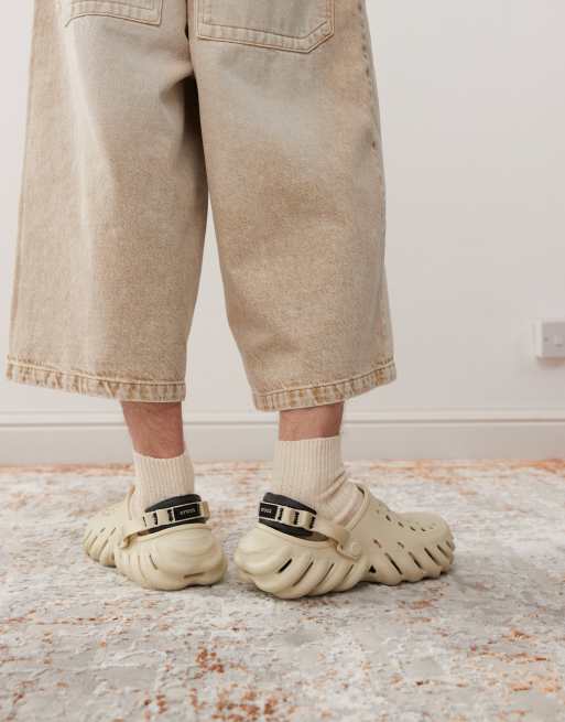 Crocs Unisex Echo clogs in bone