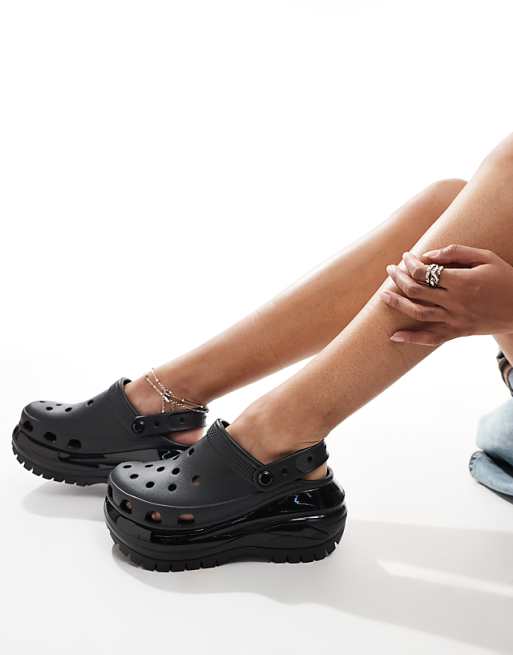 Crocs Unisex Mega crush clogs in black | ASOS Crocs Unisex Mega crush clogs in black | ASOS