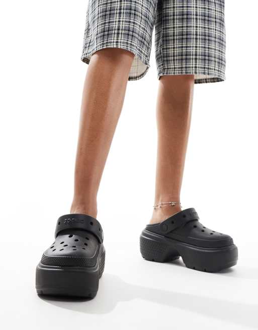 Crocs Unisex Stomp clog in black | ASOS