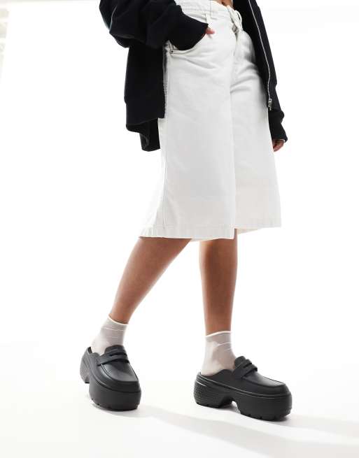 Crocs Unisex Stomp loafers in black