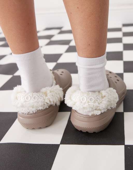 Crocs - Zoccoli classici marrone fungo con fodera in pile, 3 di 4