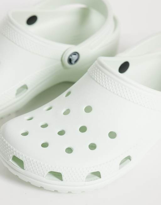 Crocs - Zuecos color menta clásicos, 4 de 4
