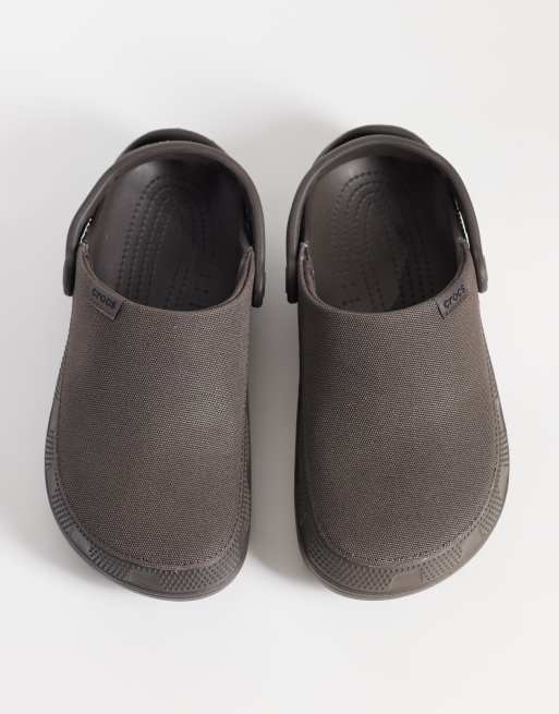 Crocs zuecos 'Crafted' en marrón espresso, 2 de 4