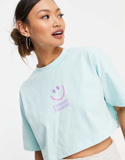 Crooked tongues cropped t-shirt with logo in light blue