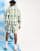 Thumbnail 2 von 4