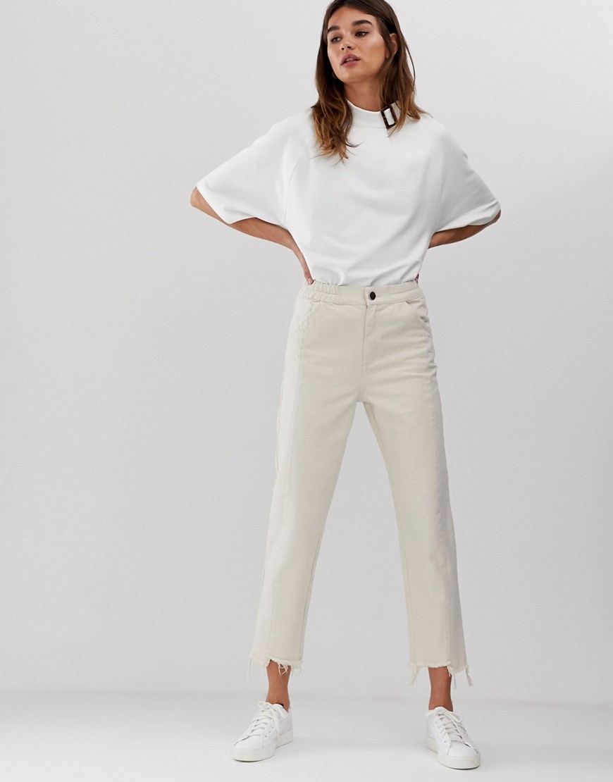 Cropped jeans med rå kanter og sømdetalje fra ASOS WHITE-Hvid