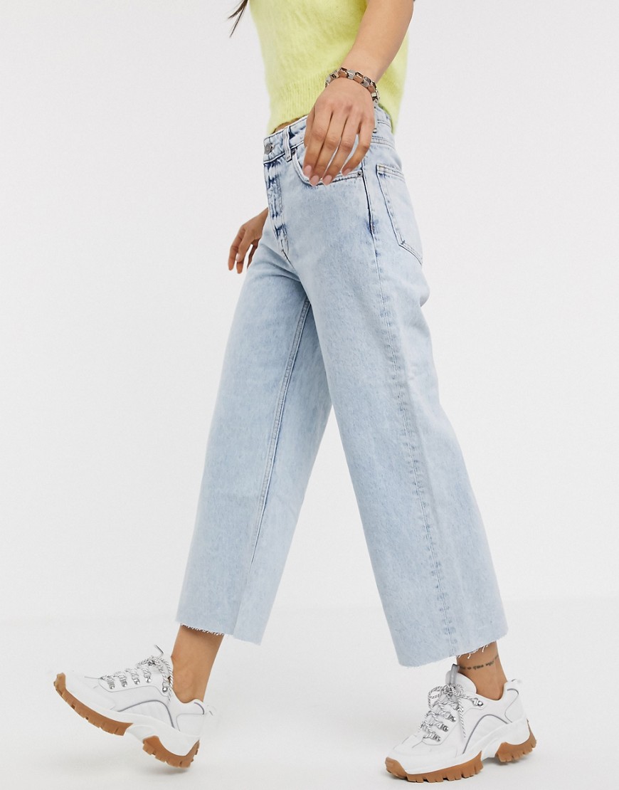 Cropped jeans med vide ben fra Cheap Monday Ally-Blå