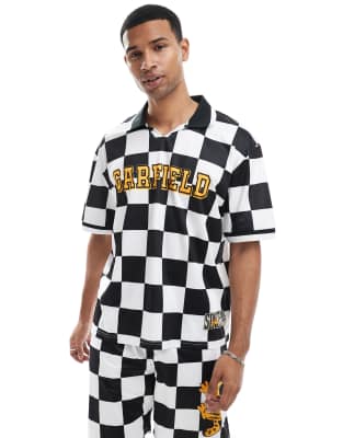 Cult Classic Cult Classics Garfield sports oversized t-shirt in mono-Multi