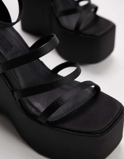 Cuñas plataforma negras new arrivals