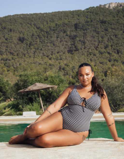 Curvy Kate Holiday gingham non wired swimsuit in black, 3 of 4