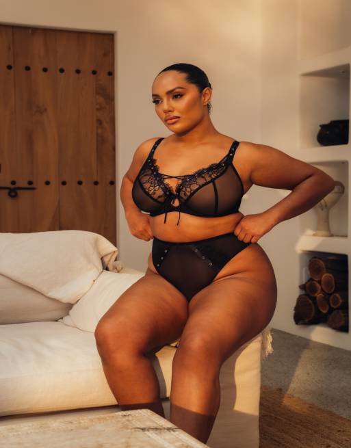 Curvy Kate Scantilly laced up plunge bra fuller bust in black, 4 of 4