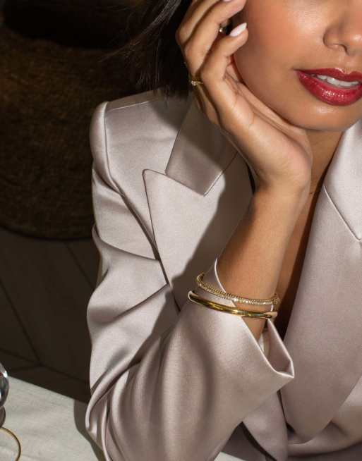 D. LOUISE Waterproof crested bangle – tarnish-free in gold, 4 of 4