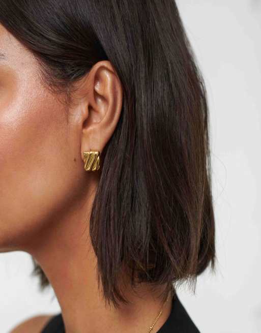 D. LOUISE Waterproof valencia studs – tarnish-free in gold, 4 of 4