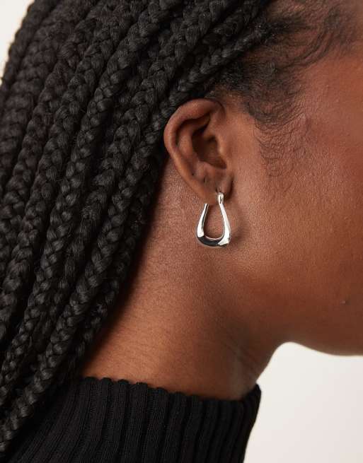 Daisy London large square hoop earrings in sterling silver plated brass , 3 of 4