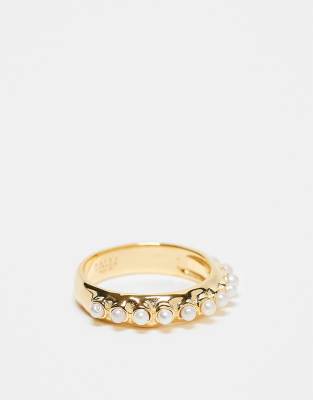 Daisy London pearl detail ring in 18kt gold plated sterling silver