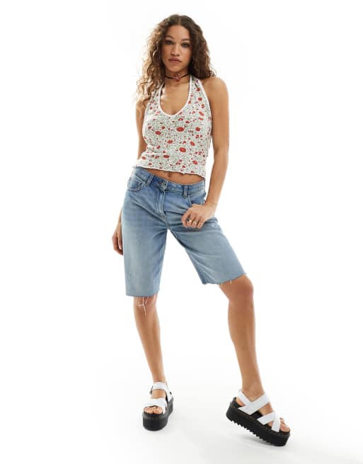 Daisy Street 90s halter neck crop top in red ditsy floral, 2 of 4