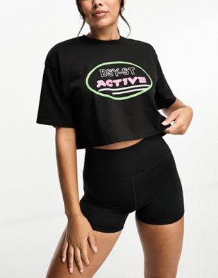 Daisy Street Active Neon short sleeve cropped boxy t-shirt in black - ASOS Price Checker