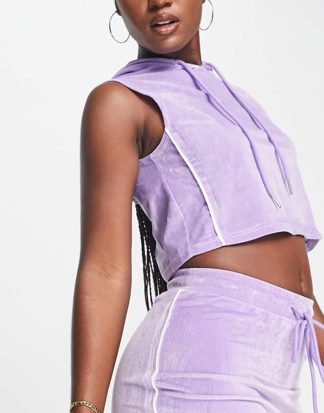 Daisy Street Active velour cropped hooded tank in lilac