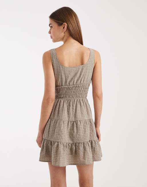 Daisy Street - Beige ternet og niveauinddelt minikjole med rynker, 3 af 4