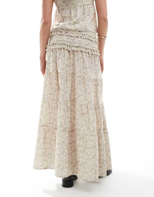Daisy Street boho midrise tiered ruffle maxi skirt in ditsy floral co-ord, 3 of 4