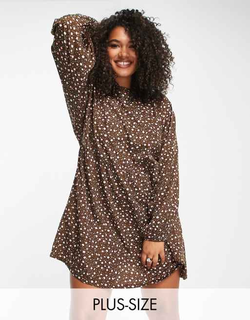 Daisy Street - Brun smock-minikjole med småblomstret vintage-print