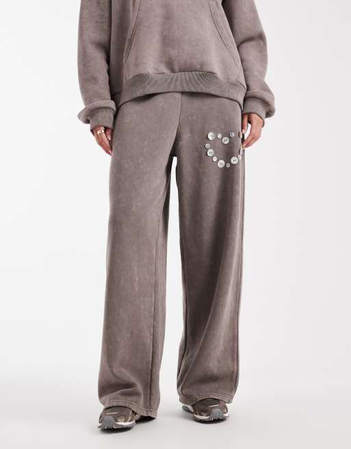Daisy Street button heart wide leg joggers in grey co-ord, 2 of 5