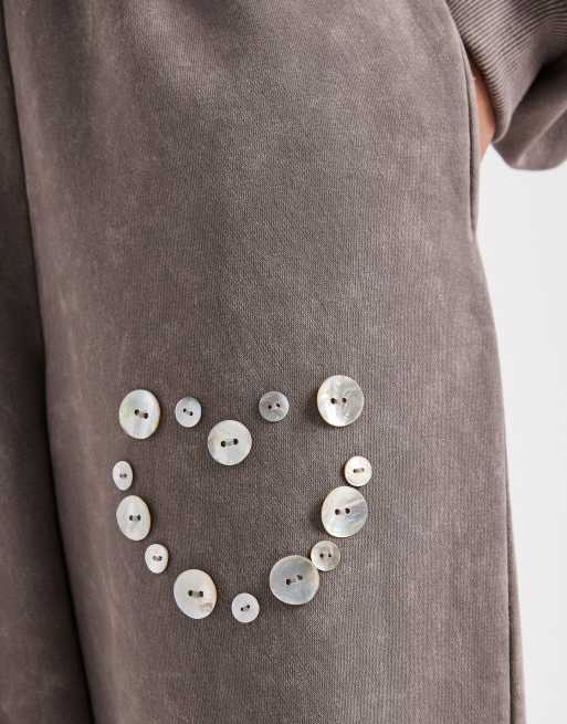Daisy Street button heart wide leg joggers in grey co-ord, 3 of 5