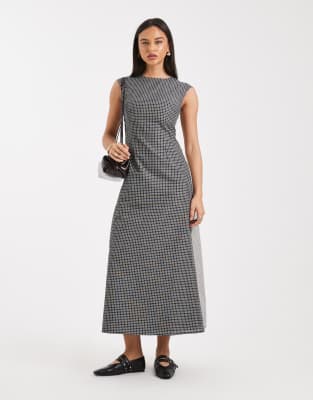 Daisy Street Daisy Street cap sleeve maxi dress with hook and eye detailing in contrast mixed check-Multi