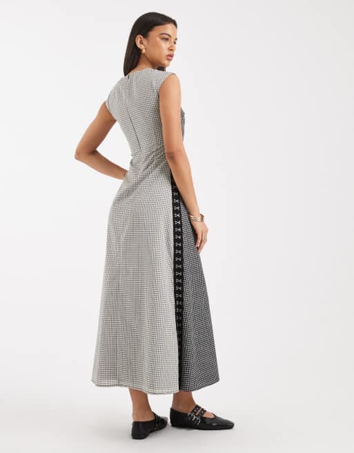 Daisy Street cap sleeve maxi dress with hook and eye detailing in contrast mixed check, 3 of 4
