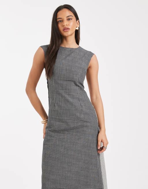 Daisy Street cap sleeve maxi dress with hook and eye detailing in contrast mixed plaids