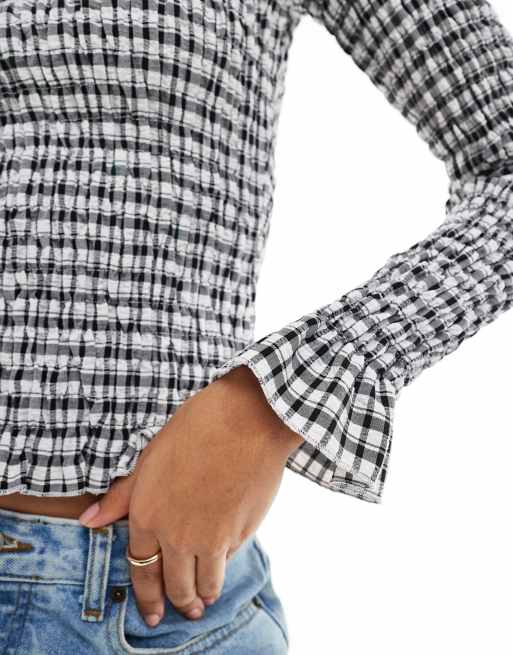 Daisy Street check long sleeve shirred top in black and cream, 4 of 4