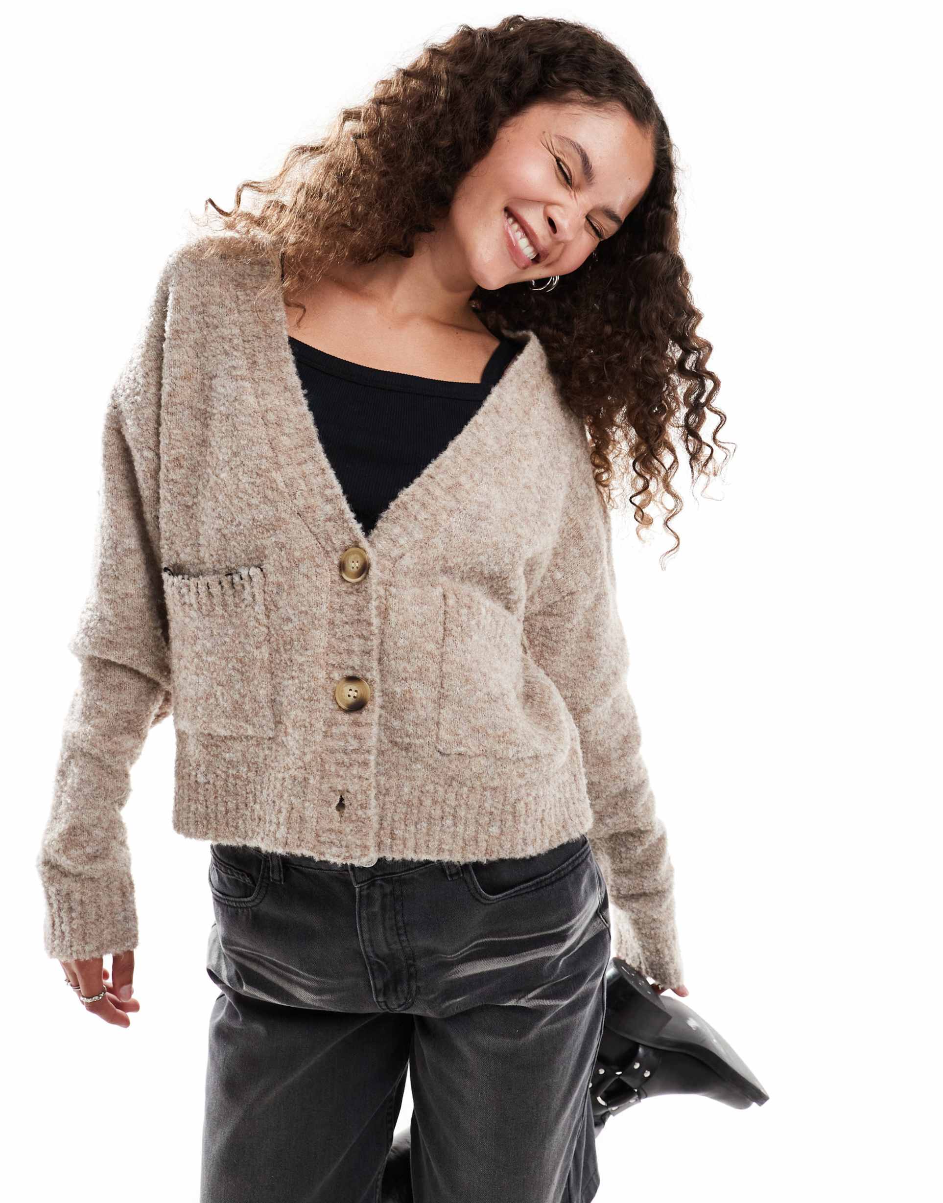 daisy street cropped boxy cardigan with blanket stitch detail