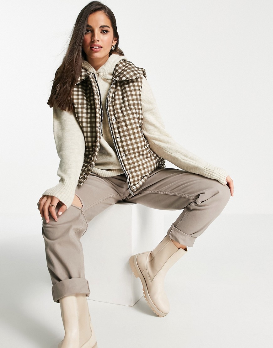 Daisy Street cropped puffer vest in gingham with collar-Brown