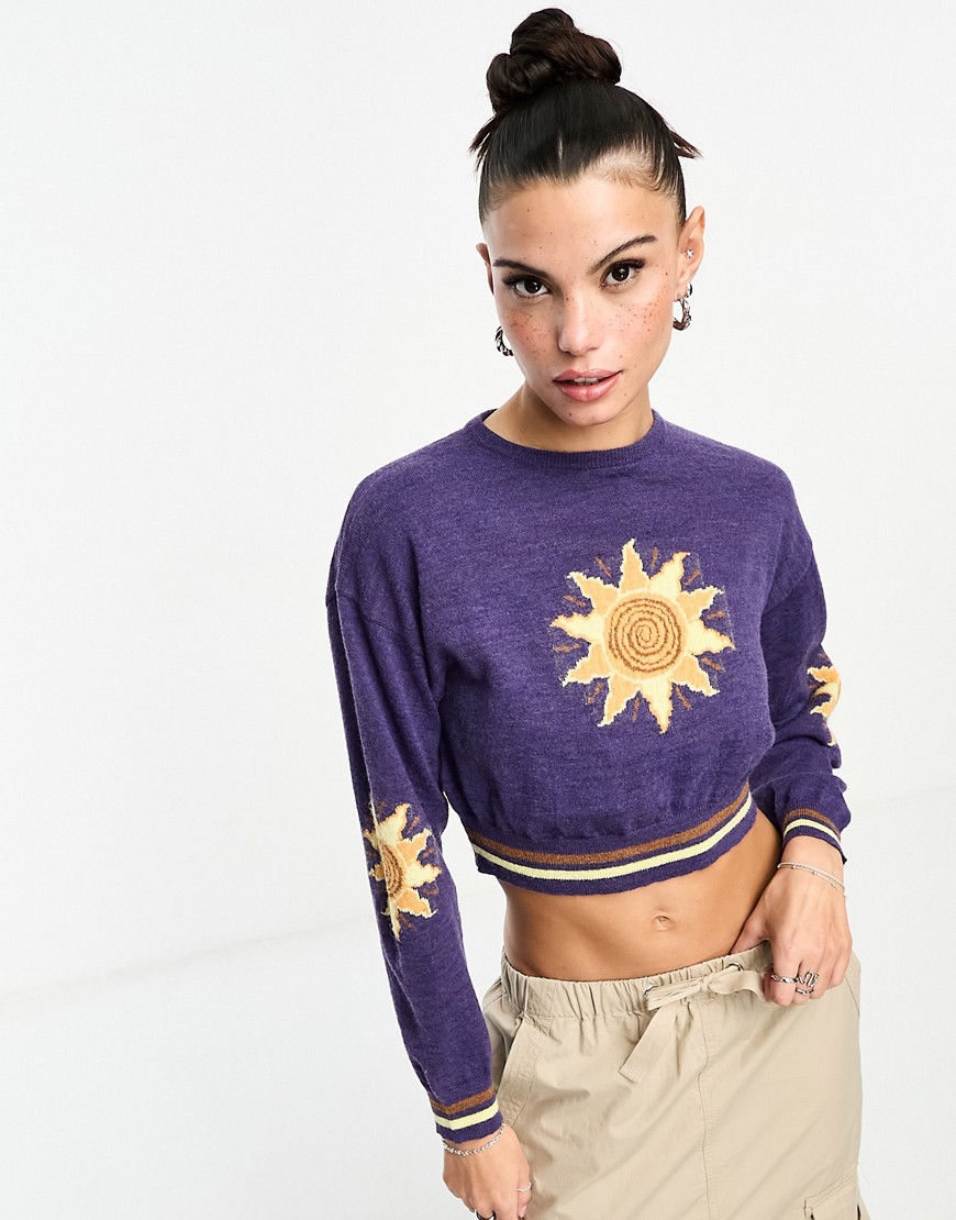 Daisy Street Cropped Sweater With Retro Sun Knit-blue