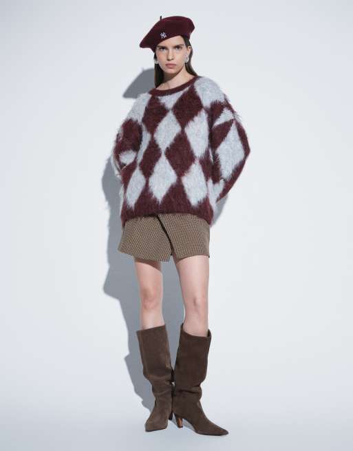 Daisy Street diamond print oversized fluffy jumper in red and grey, 2 of 4