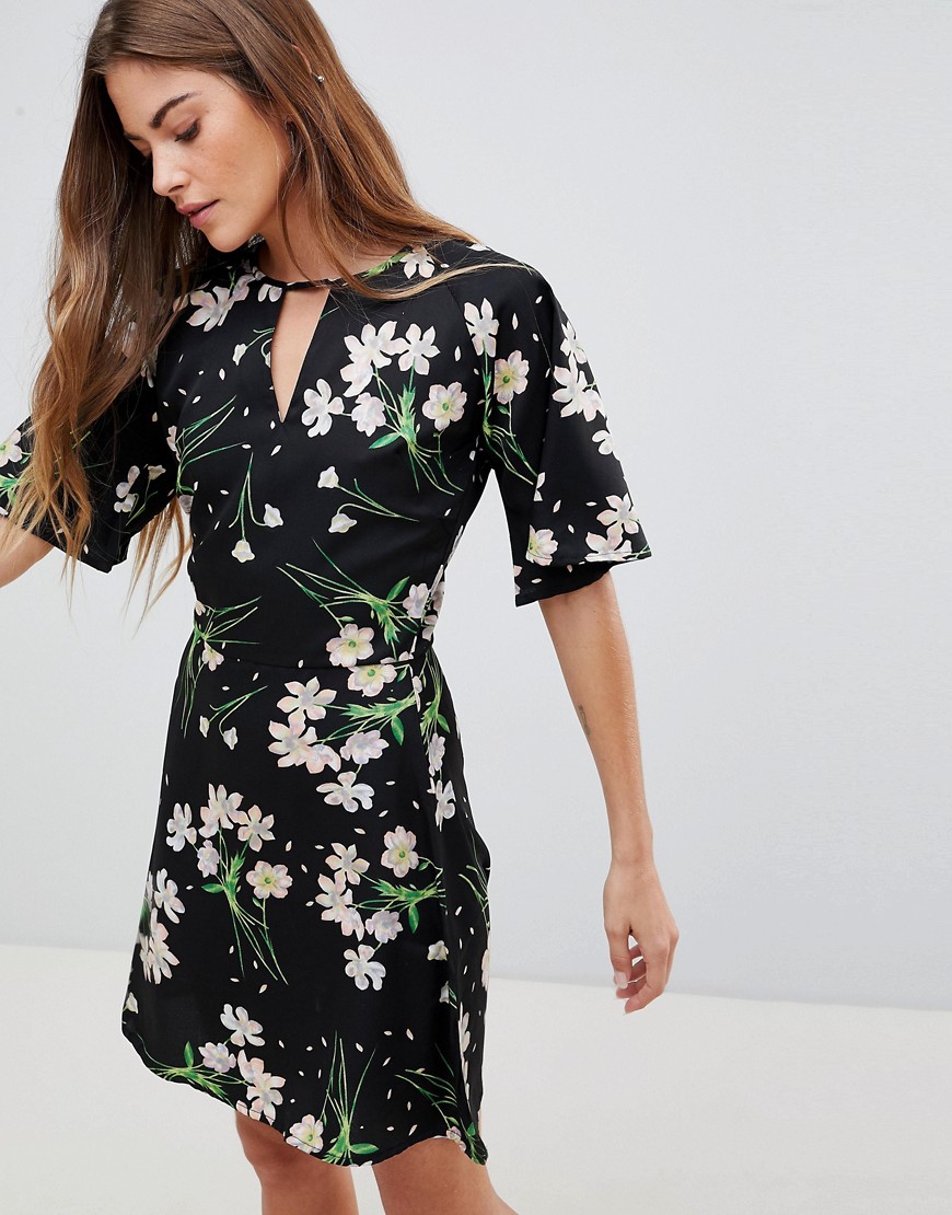 Daisy Street Dress with Split Neck Detail in Blossom Print-Black