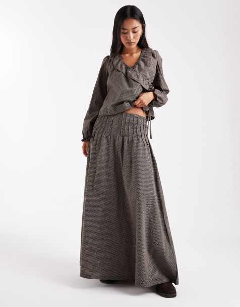 Daisy Street drop waist pintuck maxi skirt in brown check co-ord