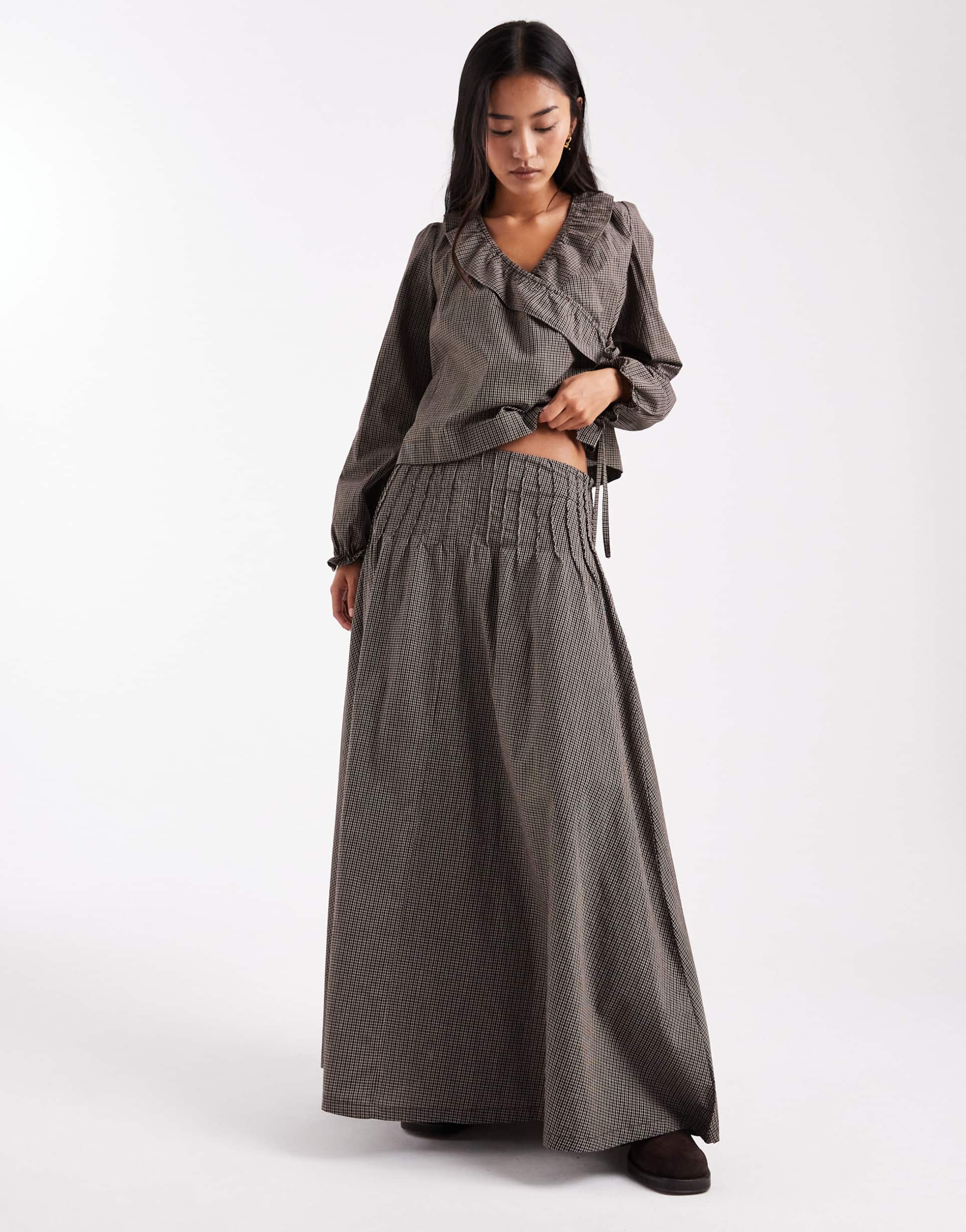 daisy street dropped waist pintuck maxi skirt in brown plaid - part of a set