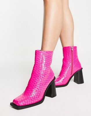 Daisy Street Exclusive heeled boots in pink croc