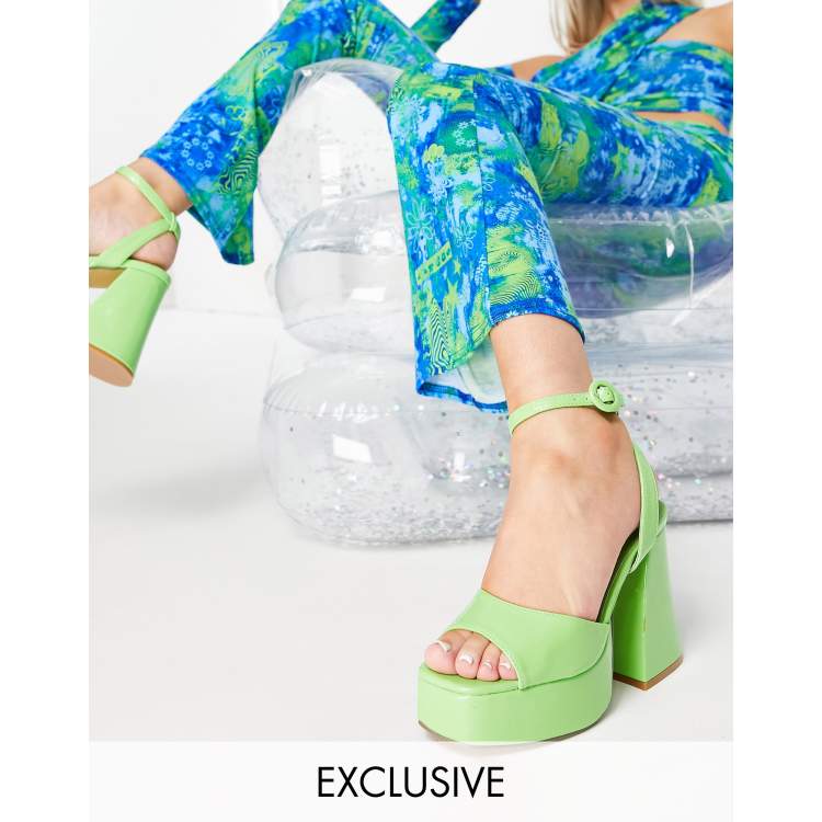 Apple green sandals new arrivals