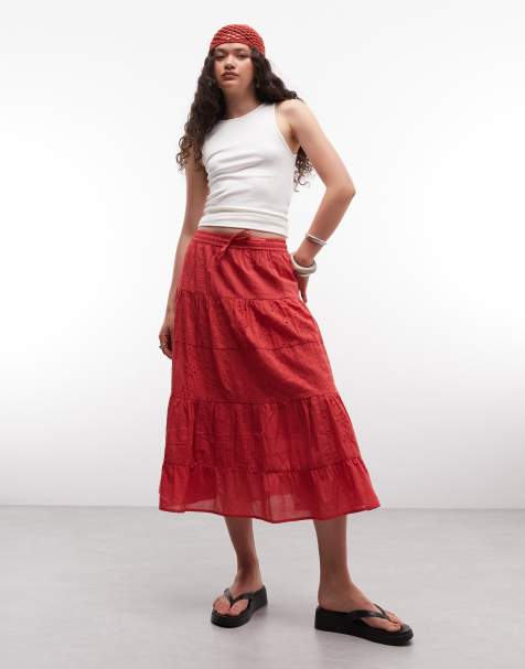 Daisy Street - Falda roja escalonada de estilo boho con bordado inglés - view 1