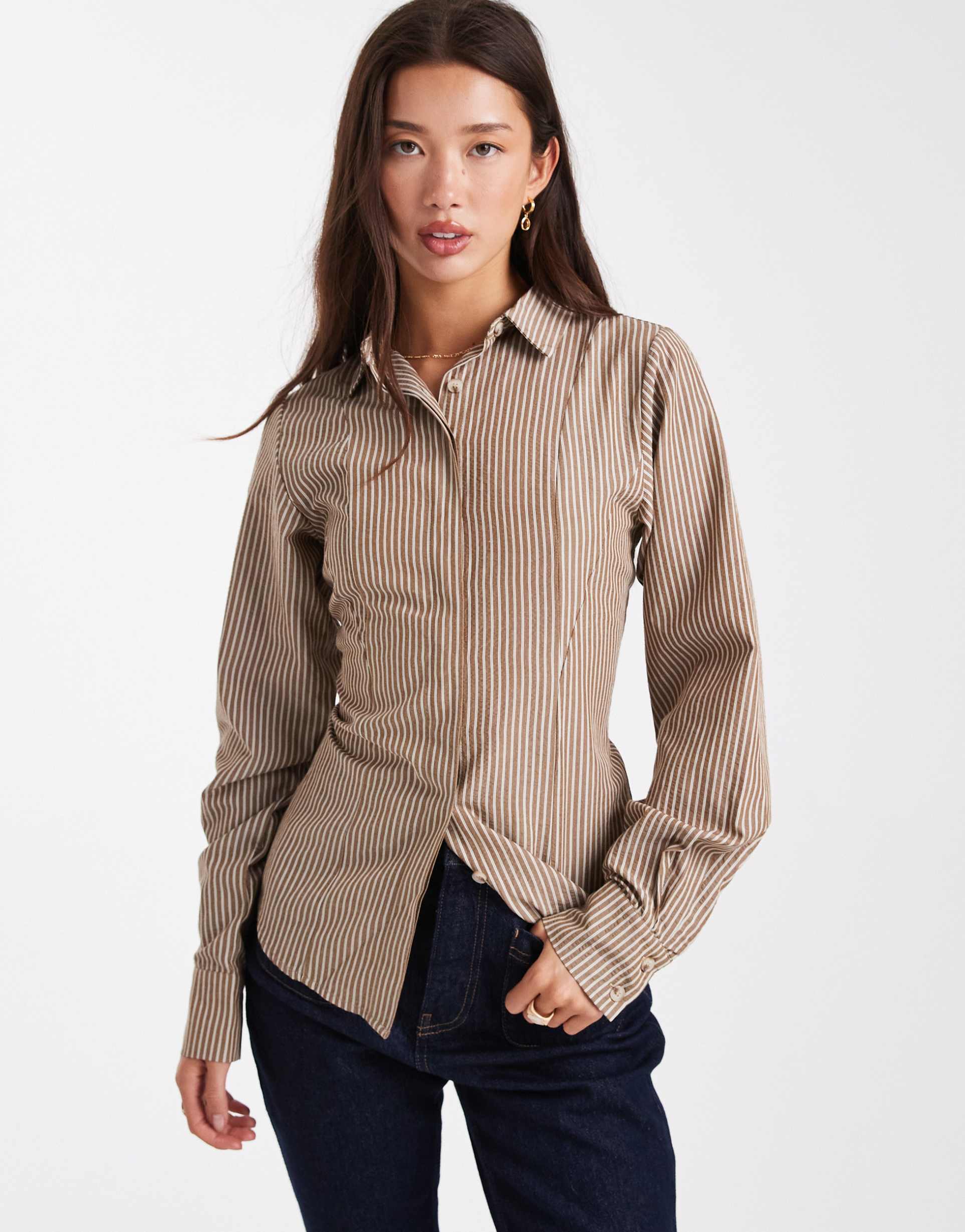 daisy street fitted cinched button down shirt with tie detail in stone stripes