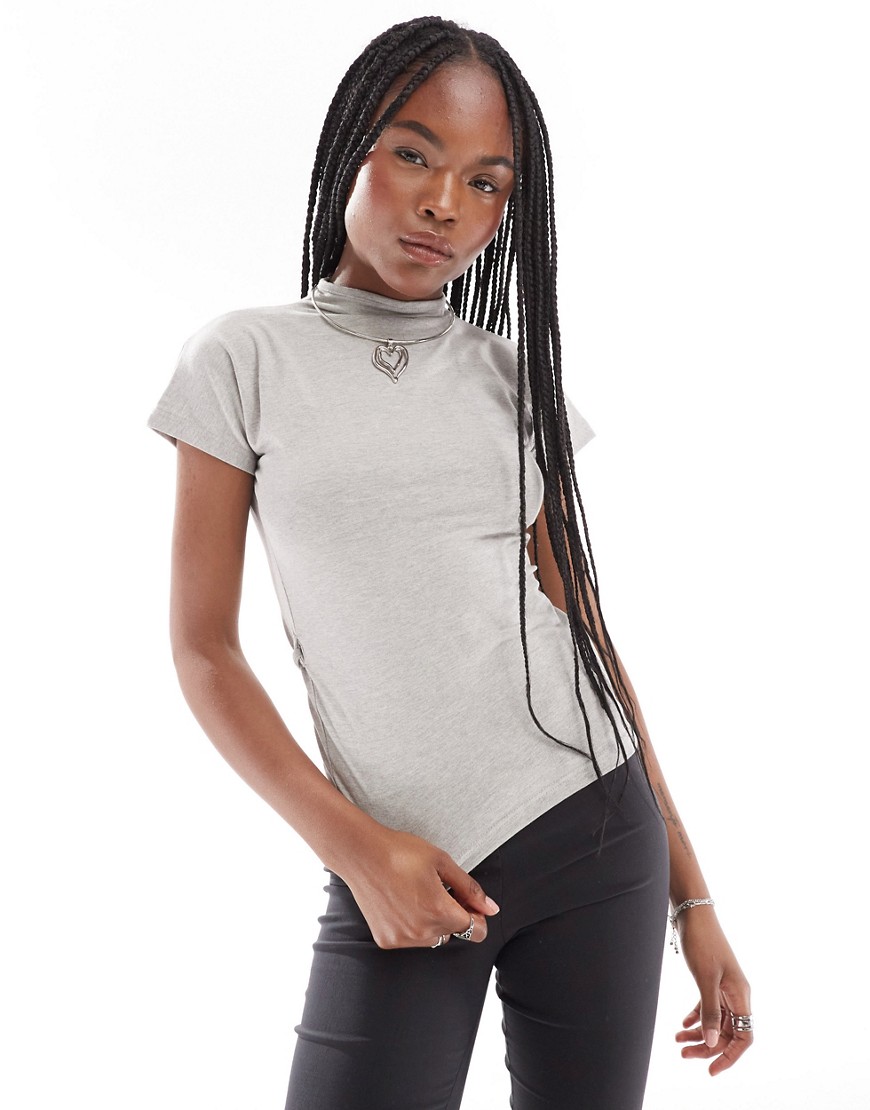 Daisy Street funnel neck short sleeve top with tie waist in grey