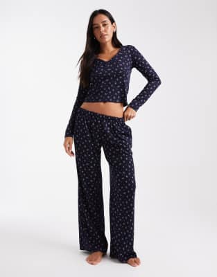 Daisy Street - Gerippte, gemütliche Pyjama-Schlupfhose mit Blümchenmuster-Marineblau