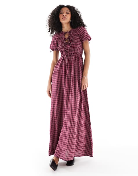 Daisy Street - Geruite maxi jurk met gesmokt lijfje en gestrikte voorkant in rood - view 1