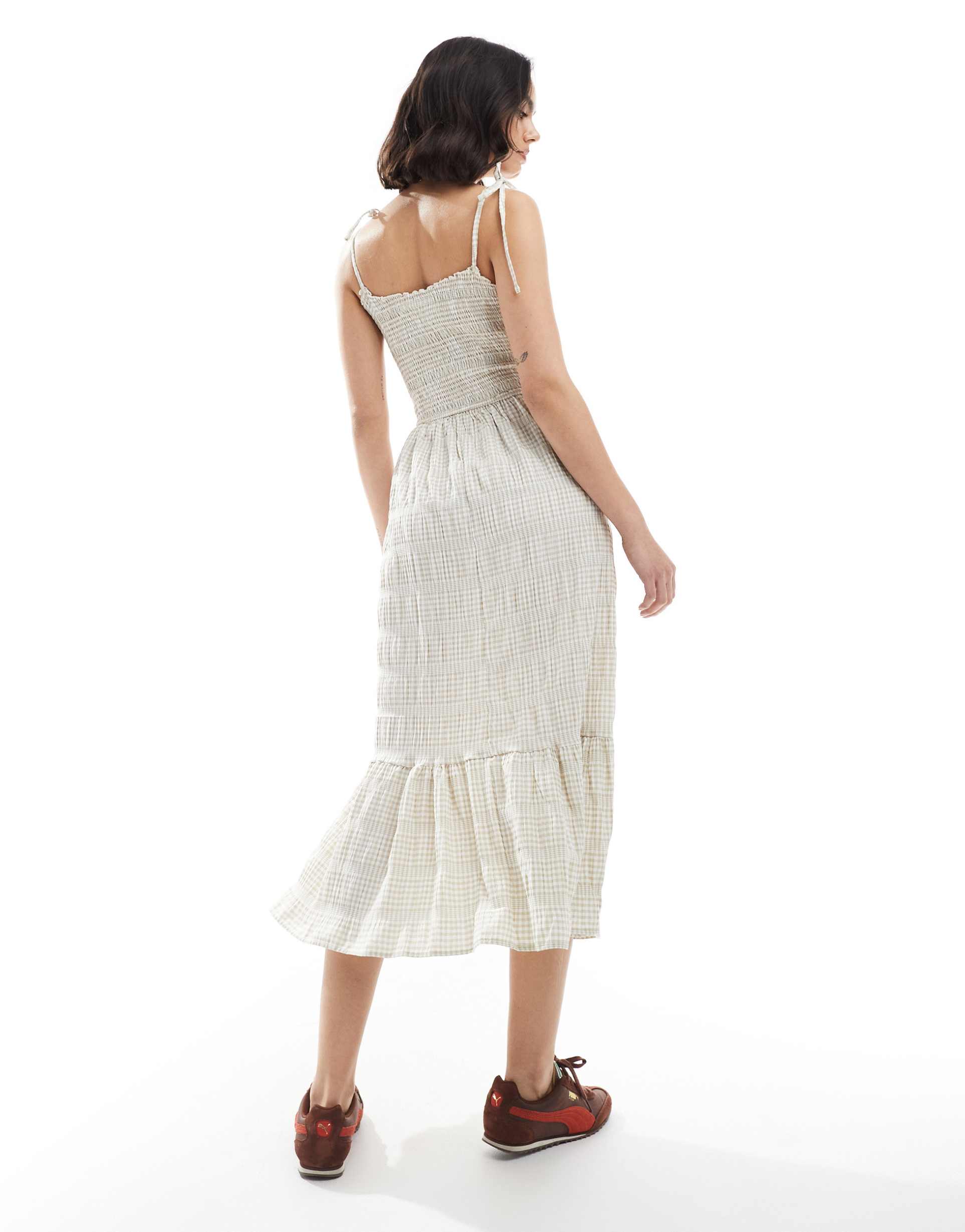 daisy street gingham maxi dress with shirred bodice in beige